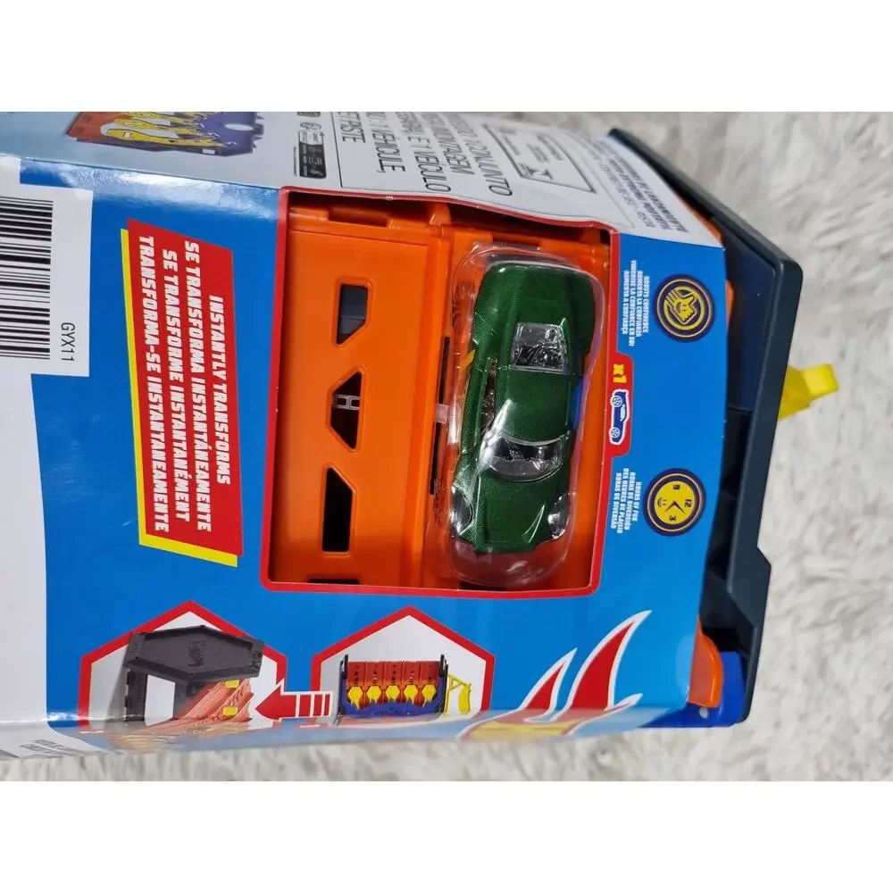 Hot Wheels Roll Out Raceway Track Set Storage Case With Car Stores 80 Cars New